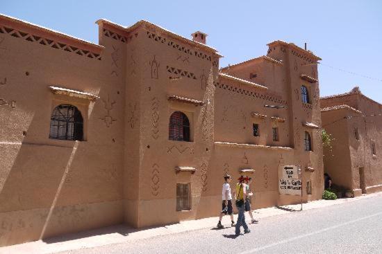 Riad Des Vieilles Charrues Boumalne Dades Exterior photo